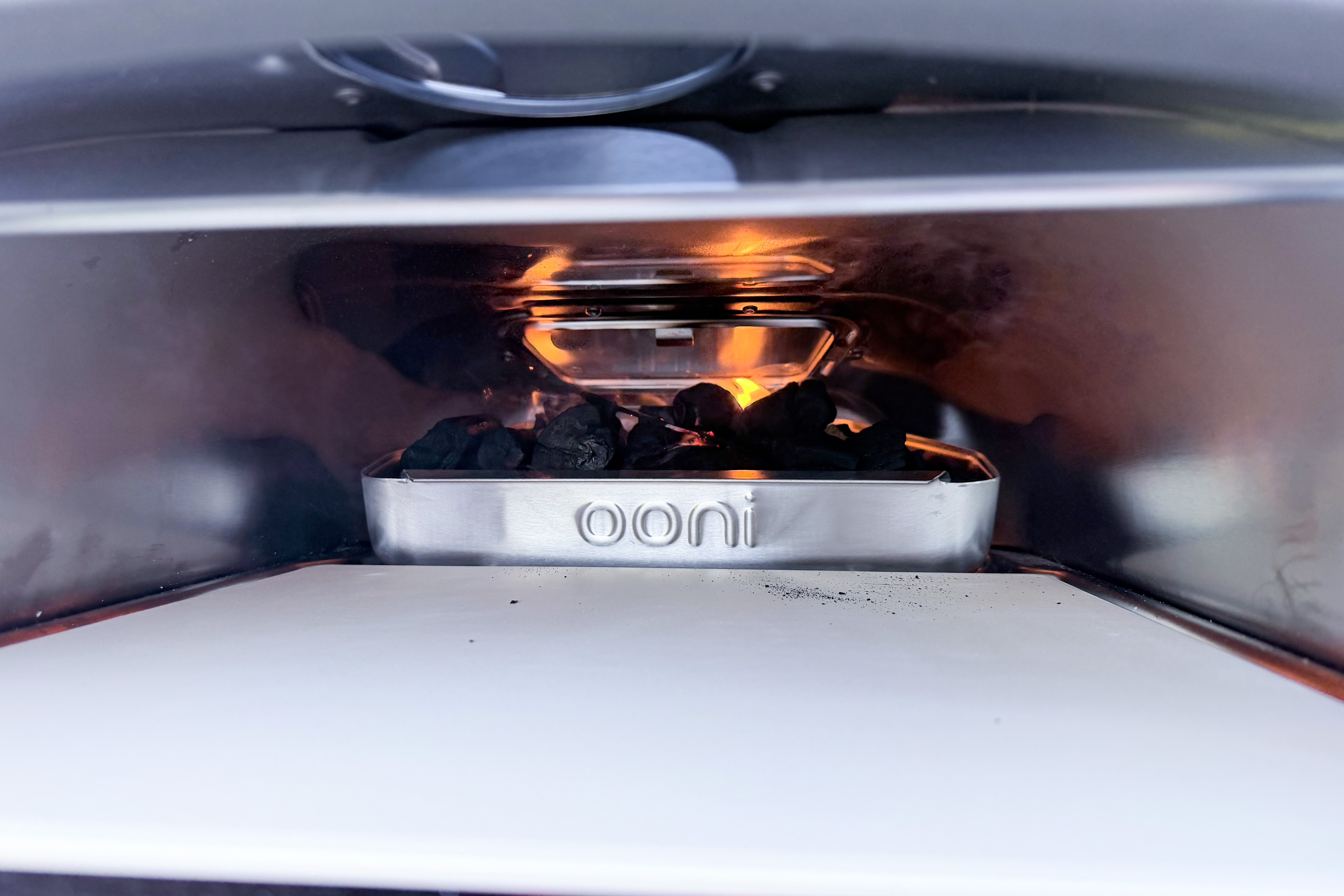The Ooni Karu 2 with its fuel lit