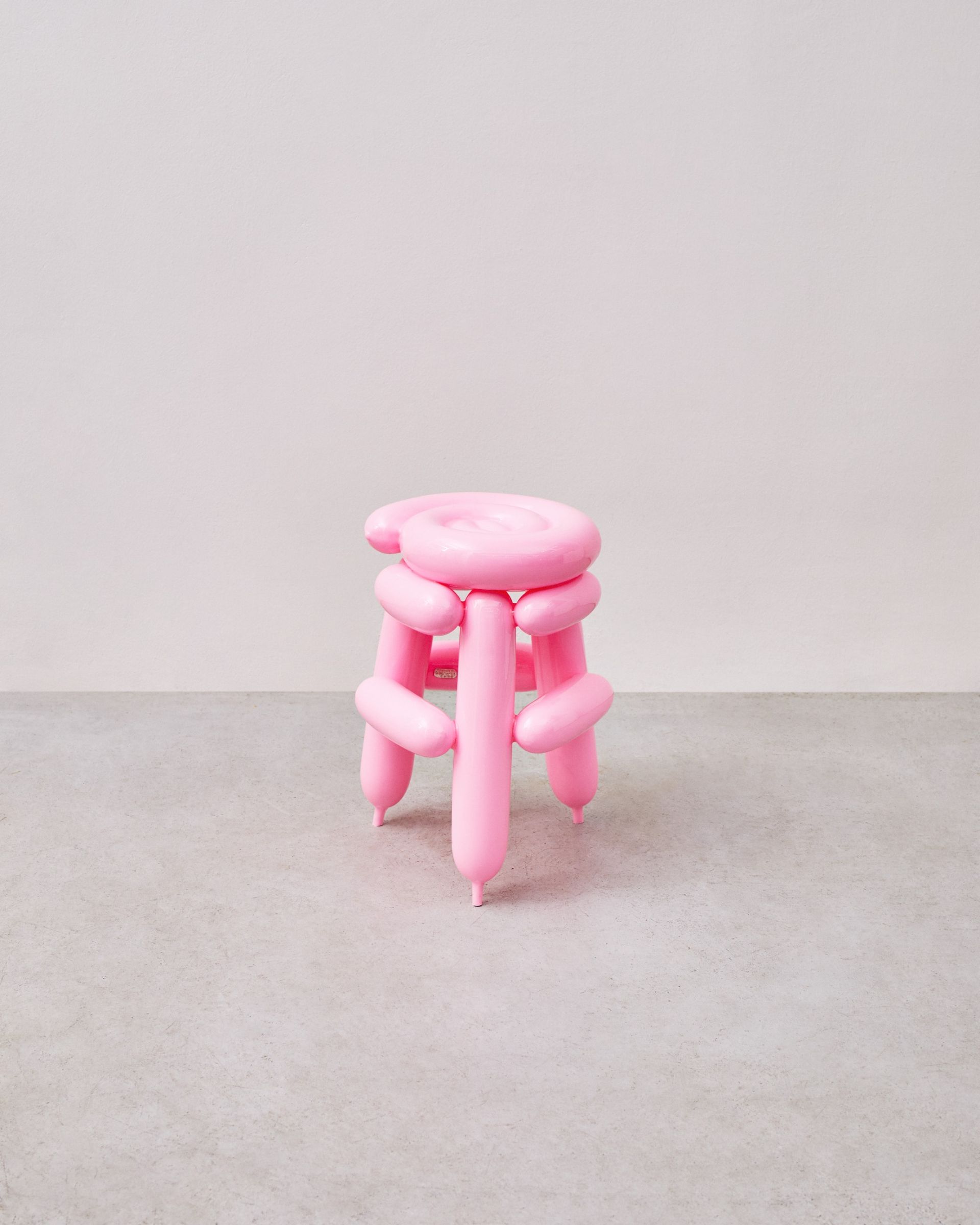 Seungjin Yang furniture made of balloons