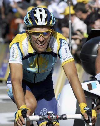 Alberto Contador will remain with Astana in 2010.