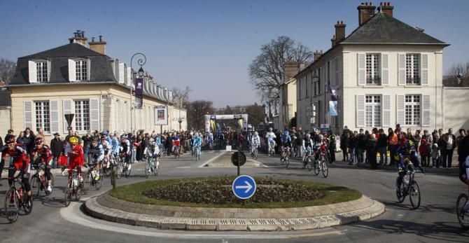 Plenty of road furniture to keep the Paris-Nice peloton on their toes.