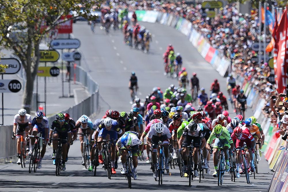 Caleb Ewan getting low and aero to take the win