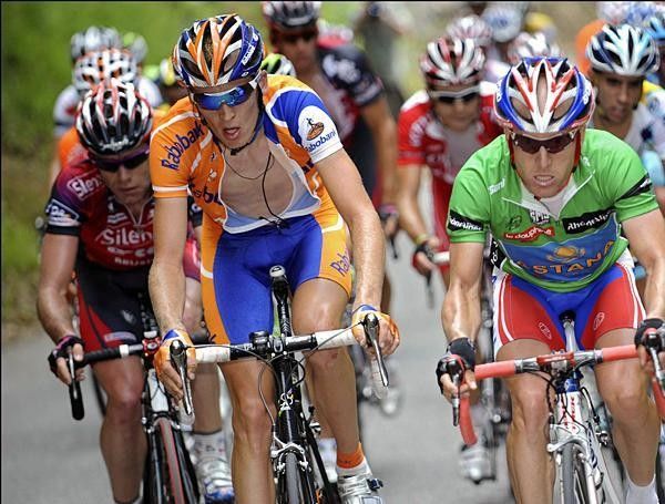These guys are definitely working: Robert Gesink (Rabobank) and Levi Leipheimer (Astana)