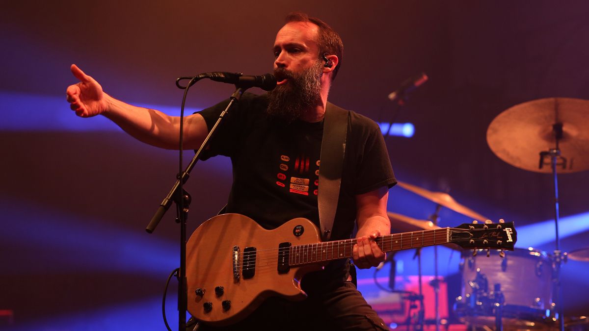 Neil Fallon performing live with Clutch