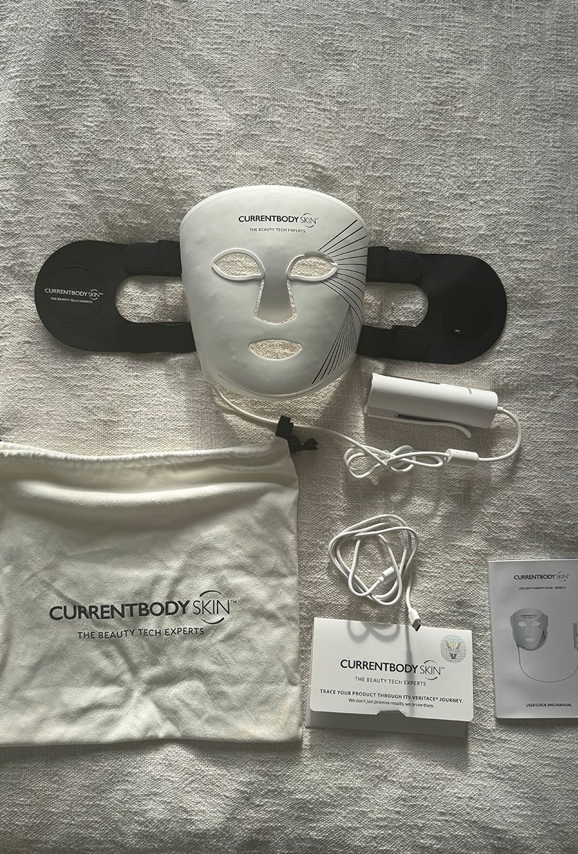 Currentbody LED Mask Series 2: My Honest Review (With Pictures) | Who ...