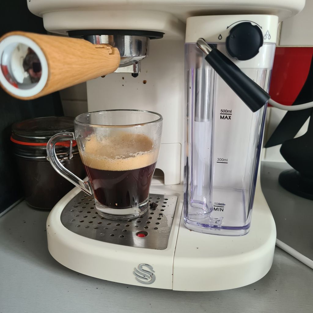 Swan Nordic One Touch Espresso Machine review a top budget option