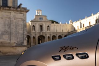 Maserati Grecale Folgore in Rame Folgore, in Piazza Duomo in Lecce