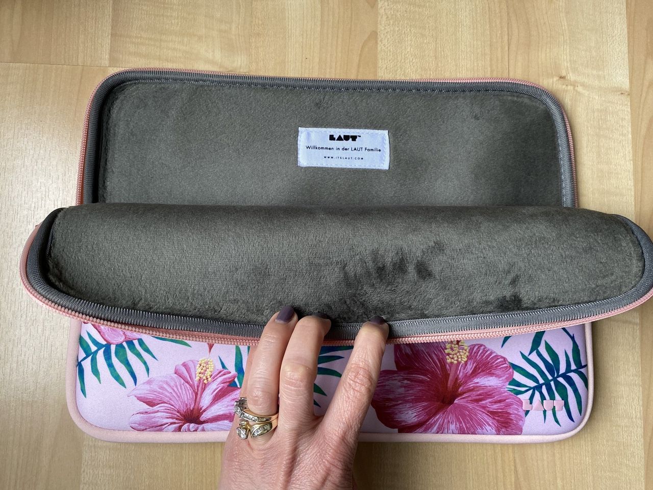 LAUT POP Protective Sleeve for MacBook