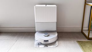 Roborock Qrevo Edge on a hard floor