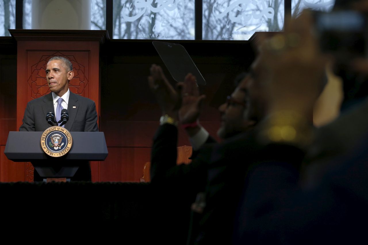 Obama visits a Maryland mosque.