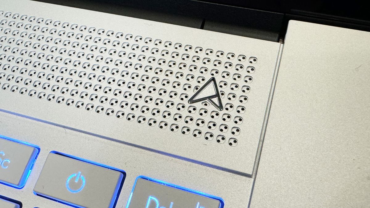Asus Zenbook S16 review: AMD Ryzen AI 9 HX 370 tested | Tom's Hardware