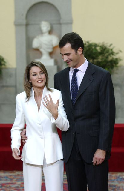 Queen Letizia’s Unique Engagement Ring Is Worth A Staggering £25,000 ...