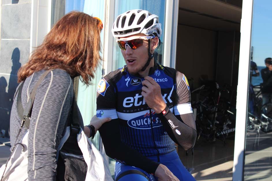 Matteo Trentin chats before setting off