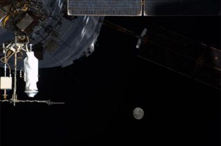 Supermoon and ATV-5 at ISS