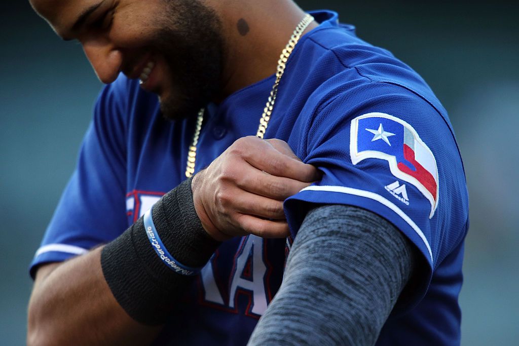 Texas Rangers will install a retractable roof. 