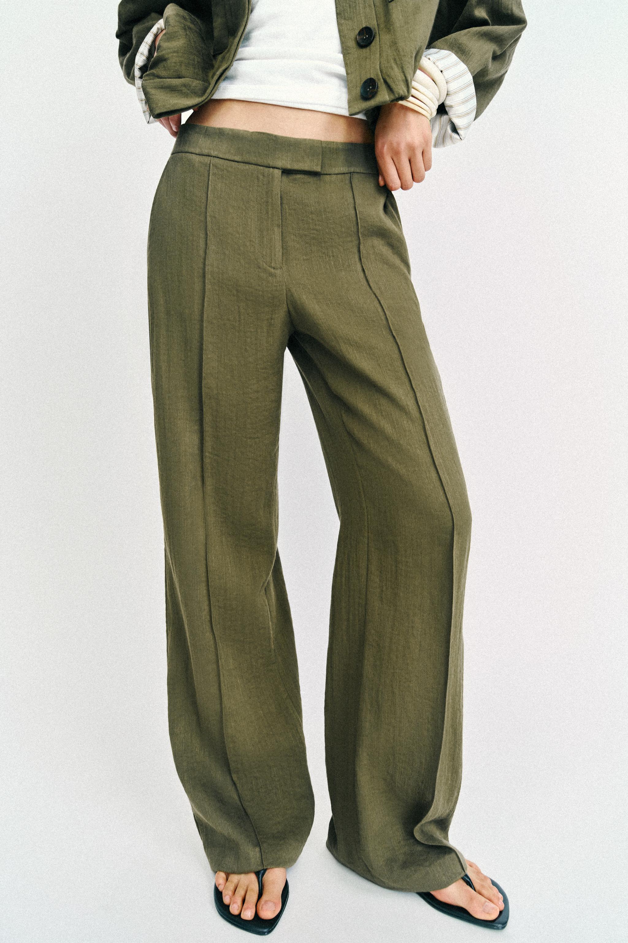 Straight Leg Pin Tuck Pants