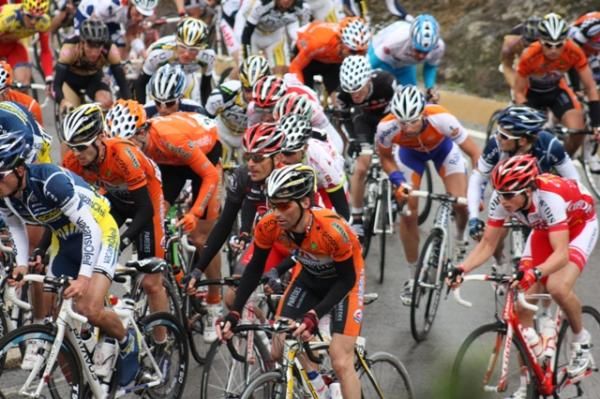 Out of the saddle: The bunch struggle