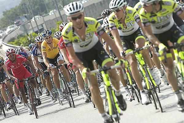 The tour leader in yellow, Tobias Erler (Tabriz Petrochemical Cycling), back in the peloton with ISD working on the front early into the 102.8km stage.