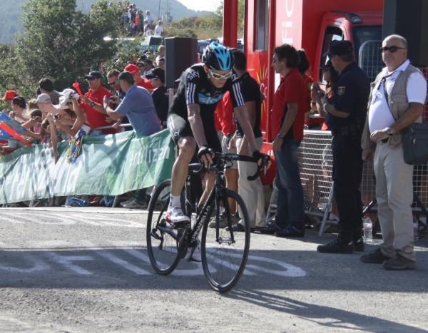 Chris Froome (Sky) finishes up