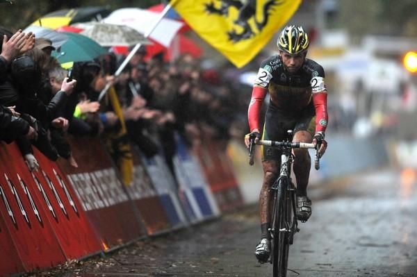 Sven Nys (Landbouwkrediet-Colnago) had little luck in Hoogstraten.