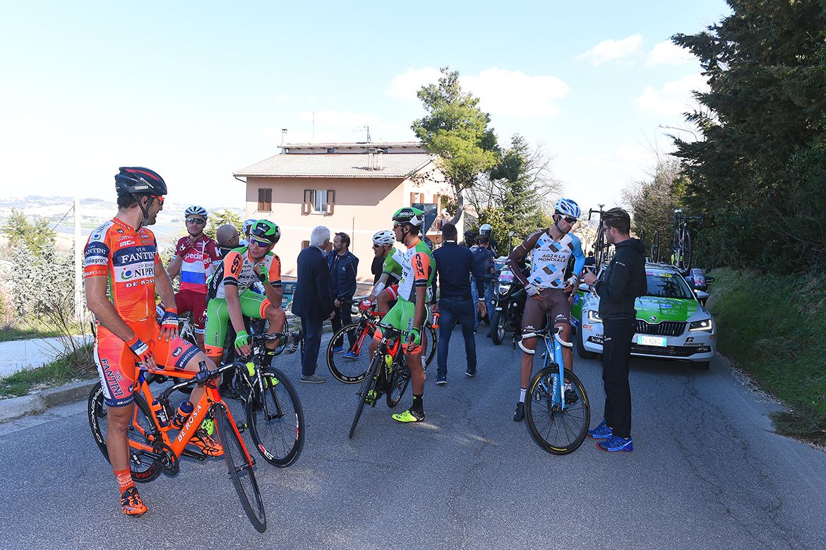 Officials stopped the breakaway to re-establish the gap to the peloton