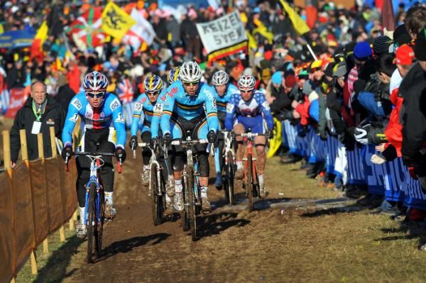 Stybar leads a select front group
