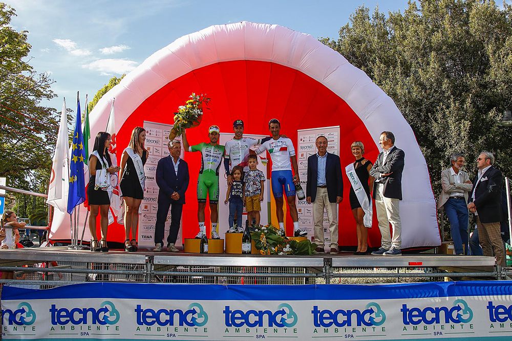 Giovanni Visconti (Movistar) wins stage 1 at Giro della Toscana