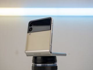 Samsung Galaxy Z Flip 3 Back Cameras Flex