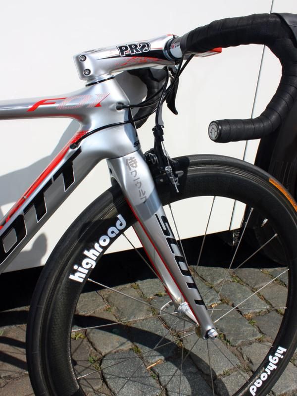 Scott uses a tapered 1 1/8"-to-1 1/4" front end for its new Project F01.