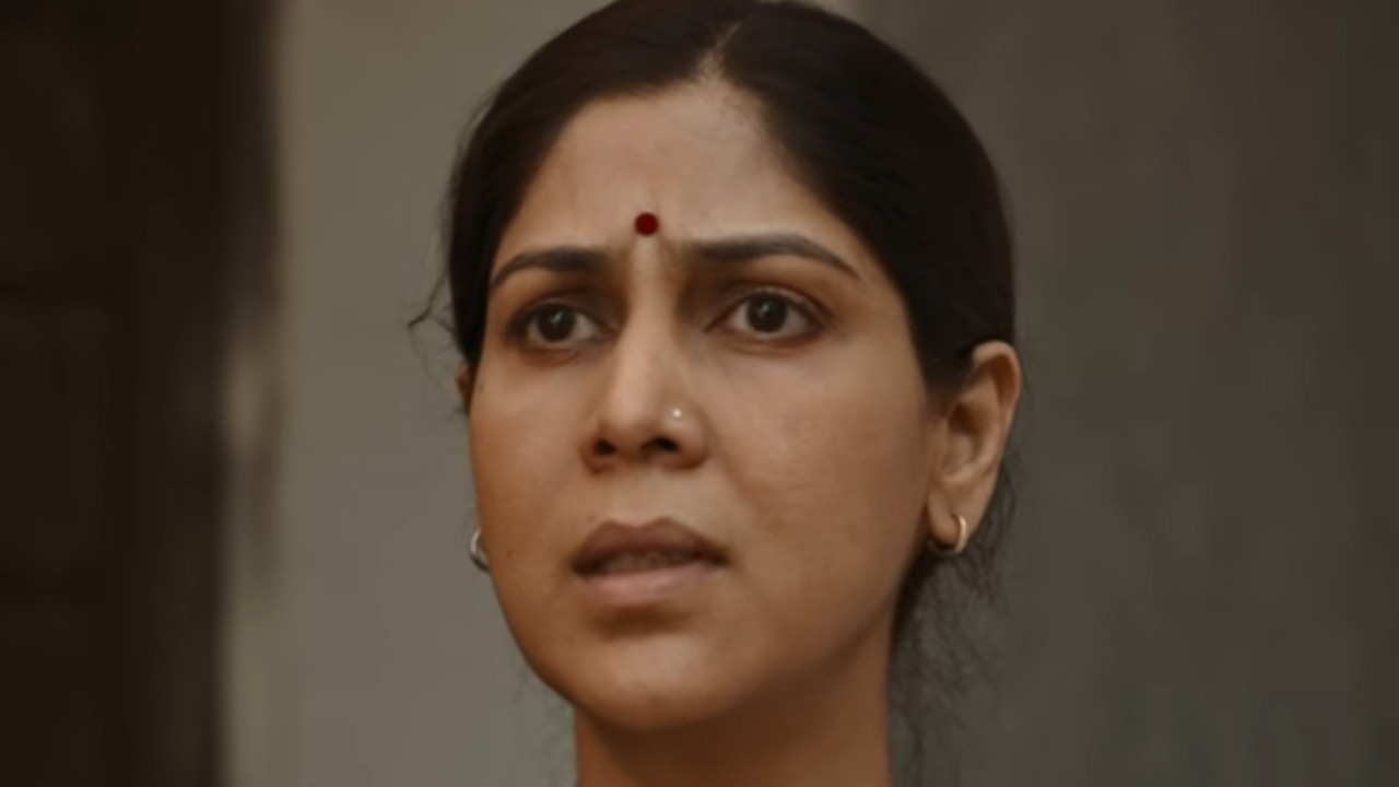 Sakshi Tanwar with an upset look in Mai