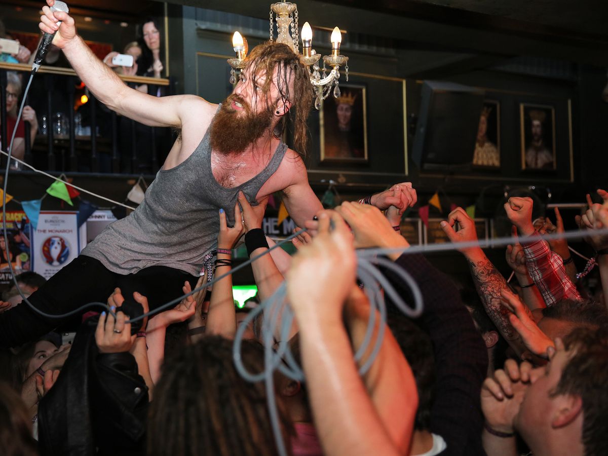 Heck live out their moutaineering fantasies on the faces of Camden Rocks
