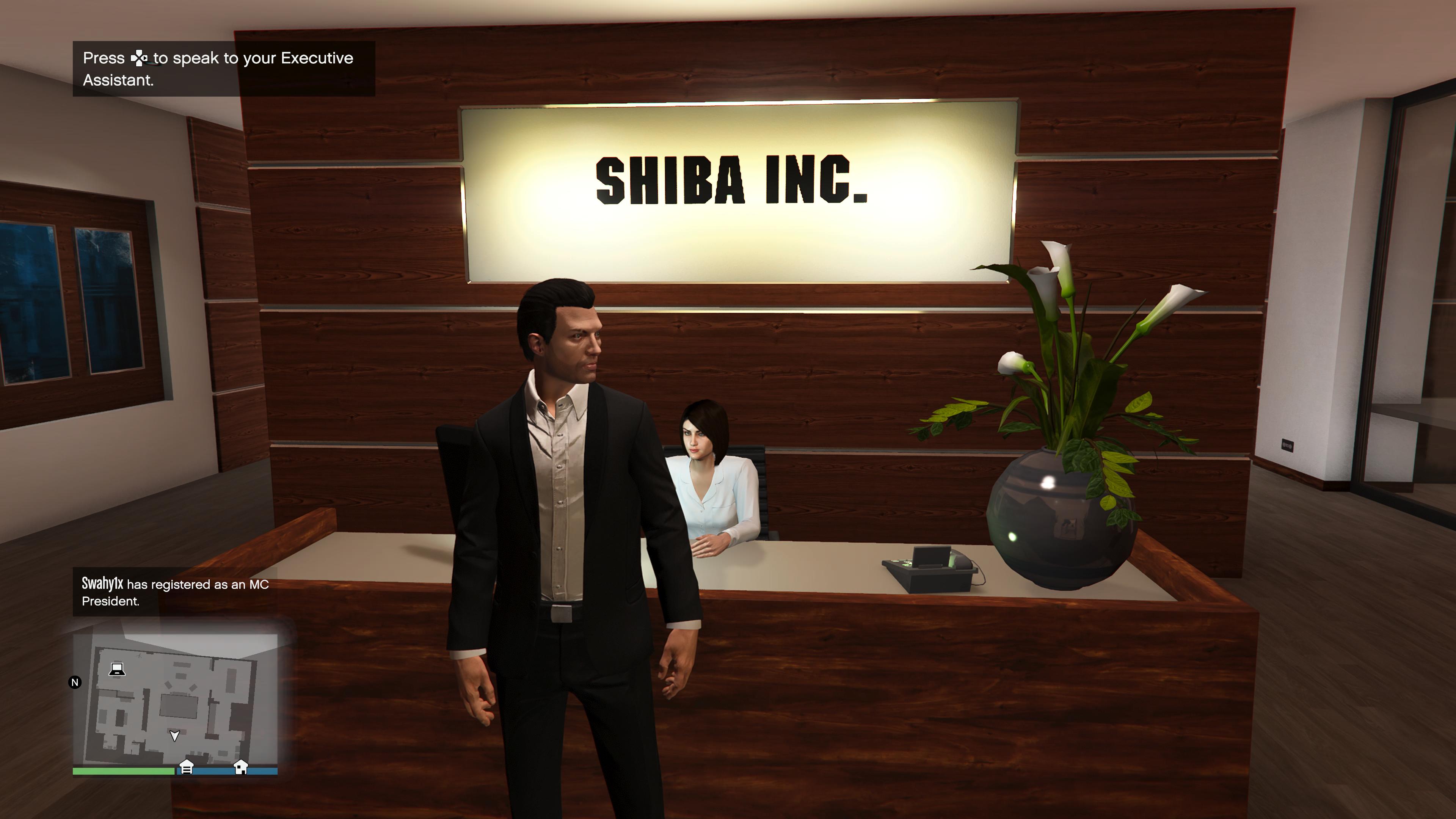 GTA Online standing in front of company sign