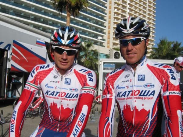 Filippo Pozzato and Luca Paolini in their new red Katusha kit