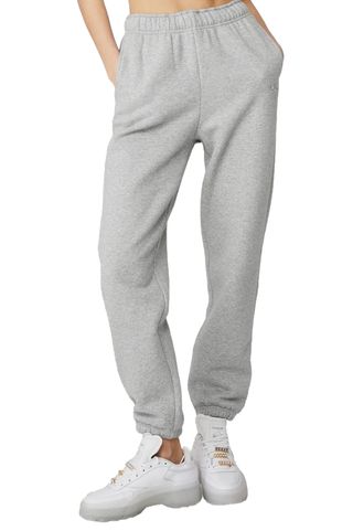 Accolade Sweatpant - Athletic Heather Grey