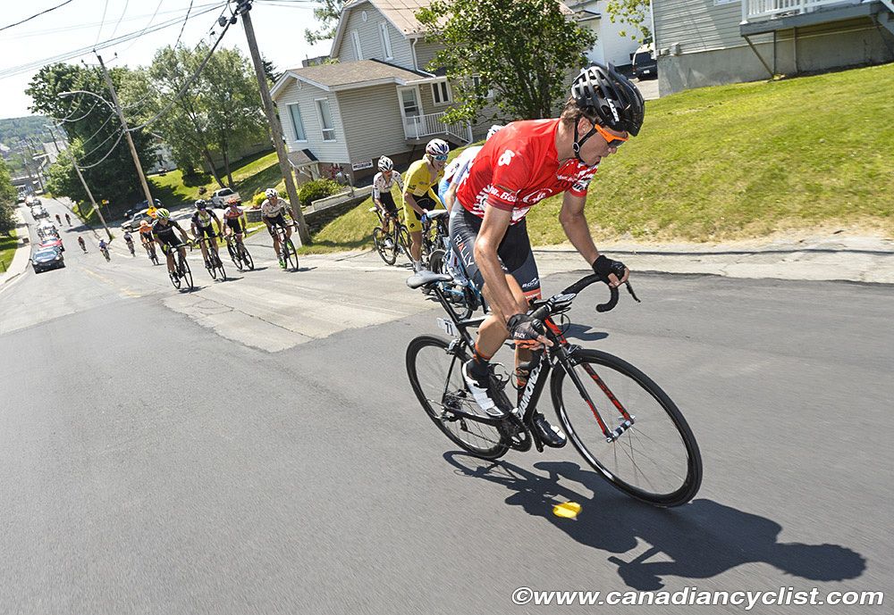 Sepp Kuss (Rally Cycling) attacks