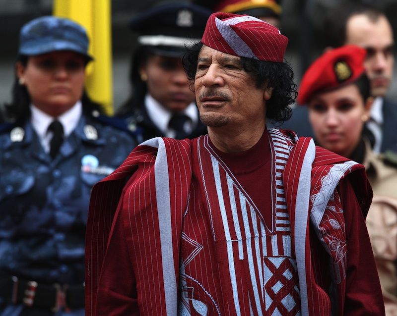 Gadhafi surrounded with his all-female group of bodyguards.