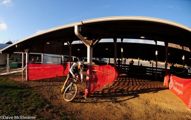 Tim Johnson (Cannondale Cyclocrossworld.com) zig zags through the cow barns
