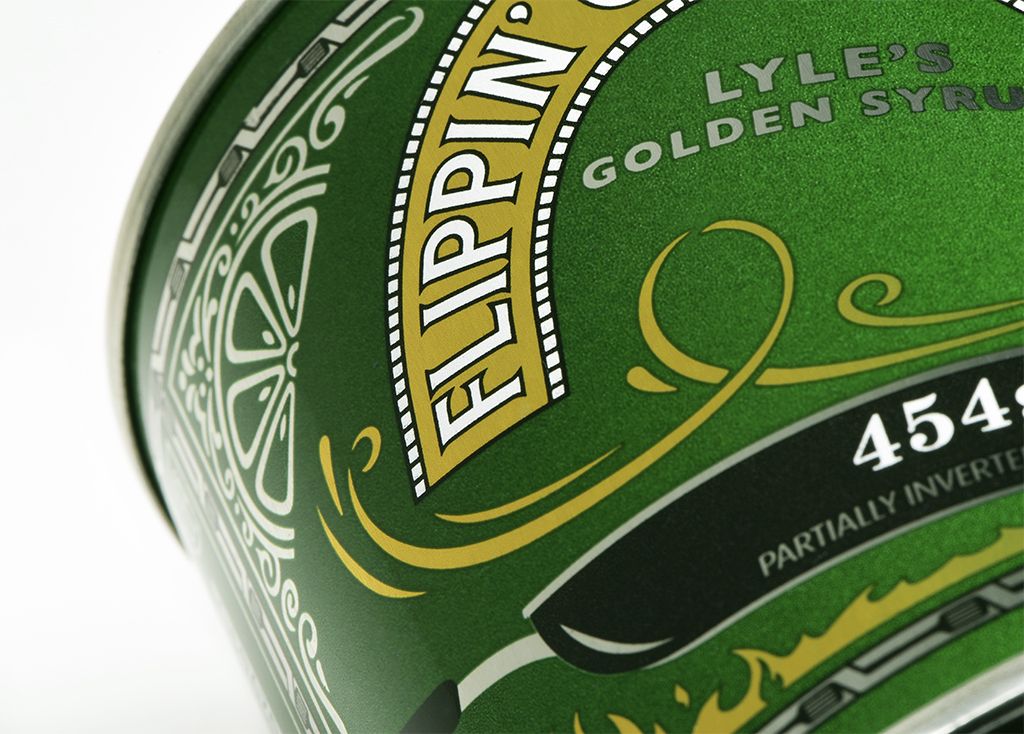 The filigree detailing has been turned into lemon slices