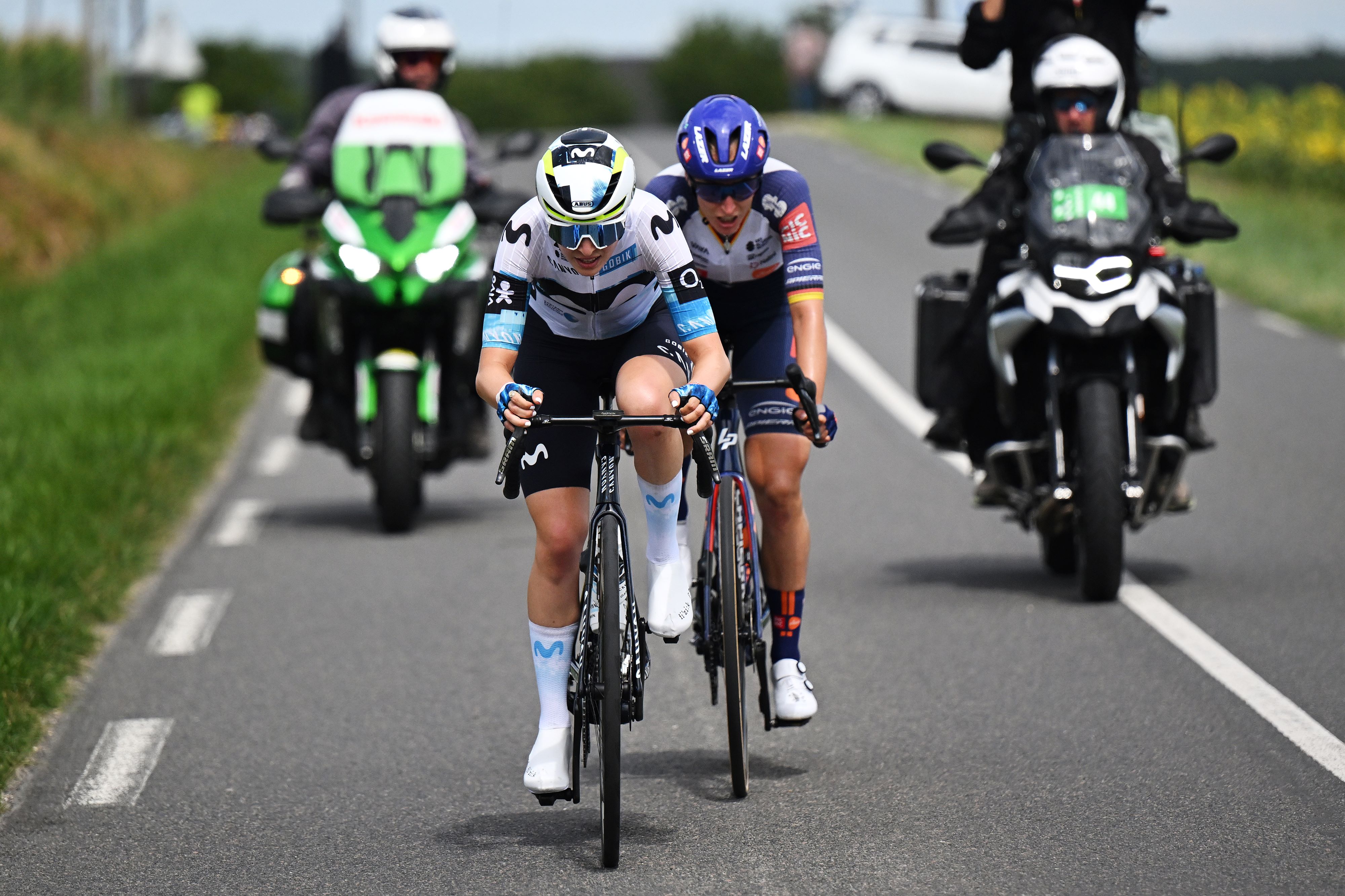 Breakaway on stage 4 of Tour de France Femmes 2025.