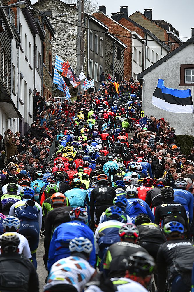 It was a packed climb at Liege-Bastogne-Liege