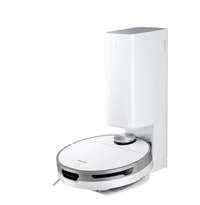 Samsung Jet Bot+ Robot Vacuum with Clean Station | was $799.99, now $699.99 (save $100) at Samsung