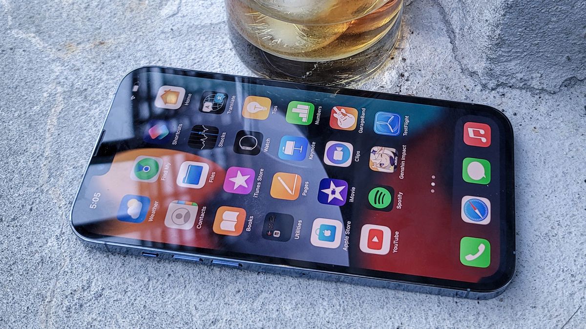 iphone-16-pro-could-go-all-screen-in-2024-here-s-what-we-know