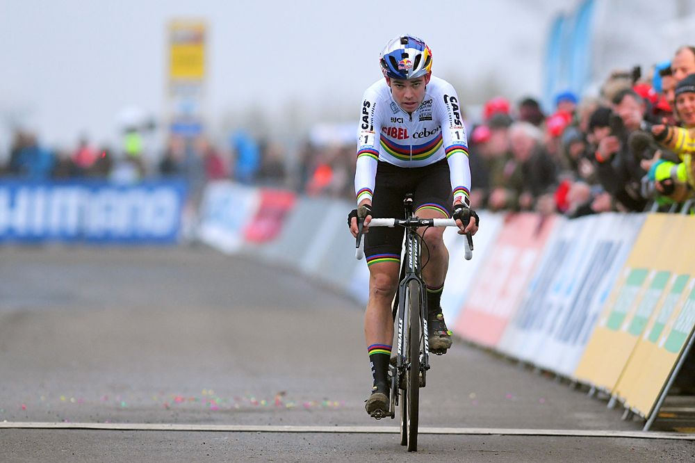 Wout van Aert finishes second in Koksijde