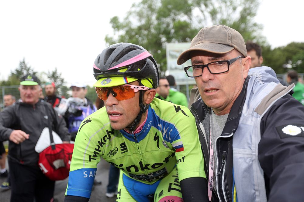 Alberto Contador lost the maglia rosa