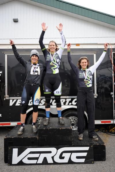 The women's podium (l-r): Smith, Annis, Bresnick-Zocchi.