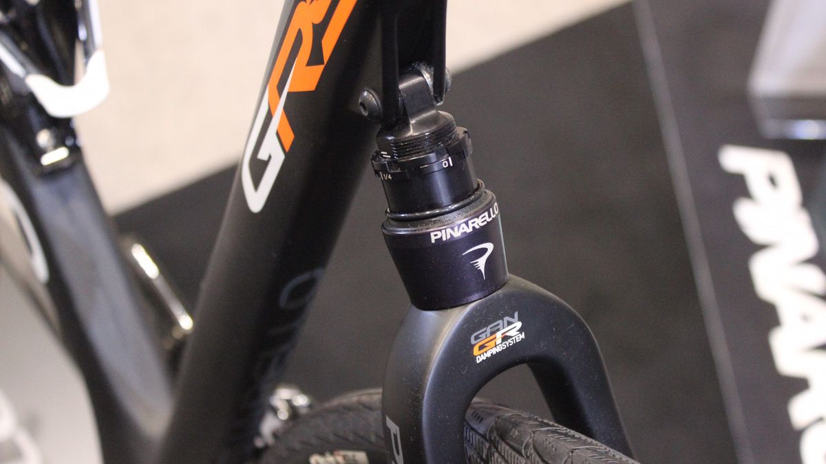 A closer look at the rear dampening system