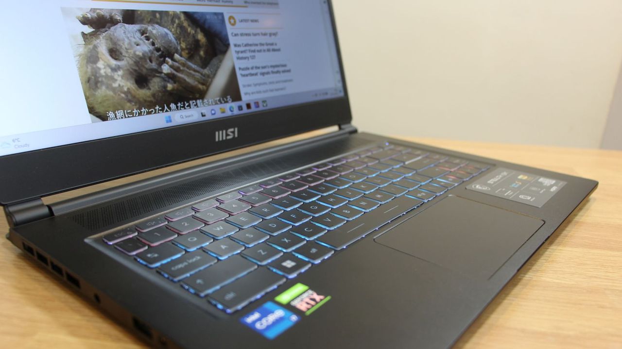 MSI Stealth 15M left side ports.