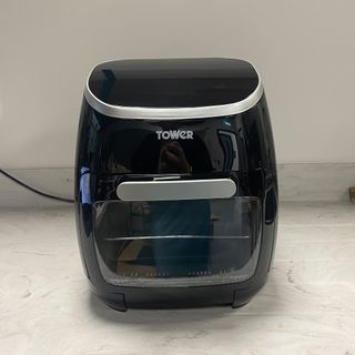 Image of Tower Air Fryer on countertop