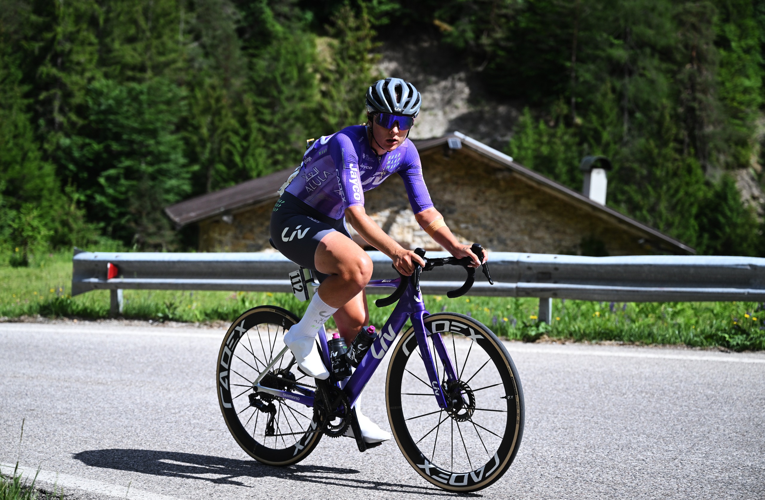 Caroline Andersson riding for Liv AlUla Jayco