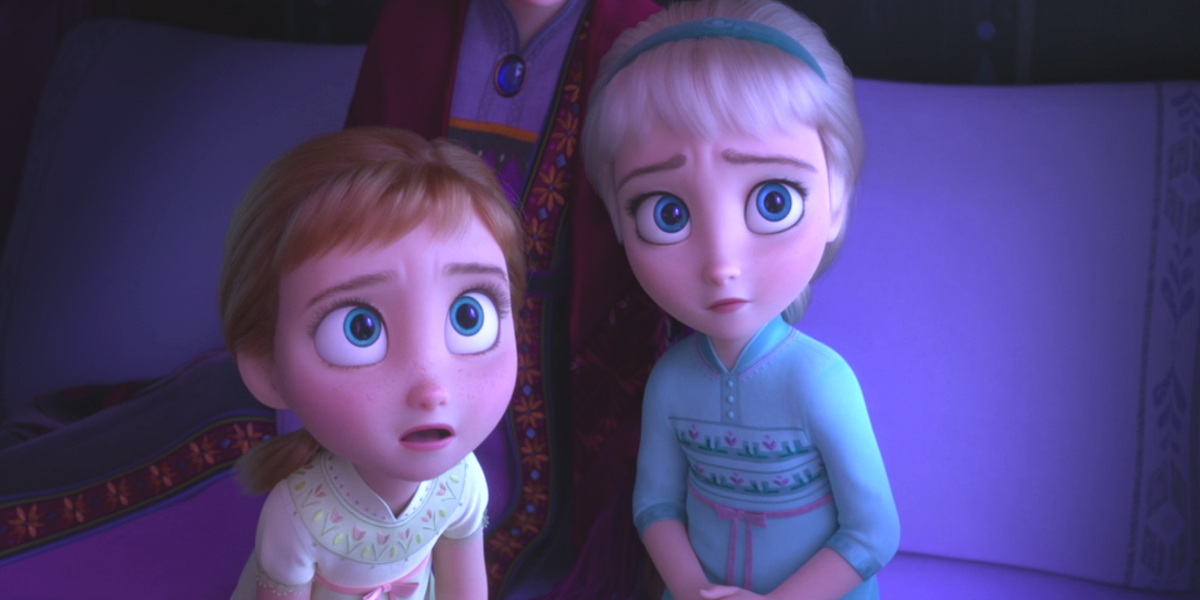 Anna and Elsa in Frozen 2