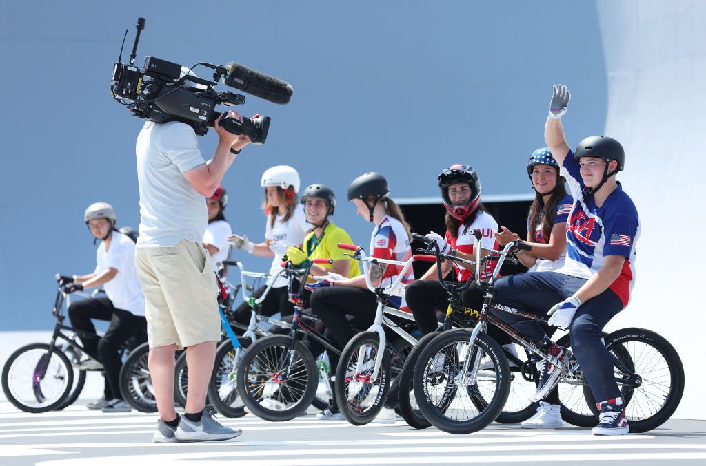 TOKYO JAPAN AUGUST 01 Hannah Roberts of Team United States waves to the fans prior to the Womens Park Final of the BMX Freestyle on day nine of the Tokyo 2020 Olympic Games at Ariake Urban Sports Park on August 01 2021 in Tokyo Japan Photo by Jamie SquireGetty Images
